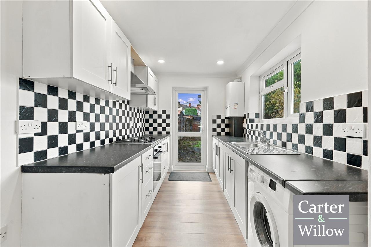 Sparsholt Road, Barking, Essex Image 9
