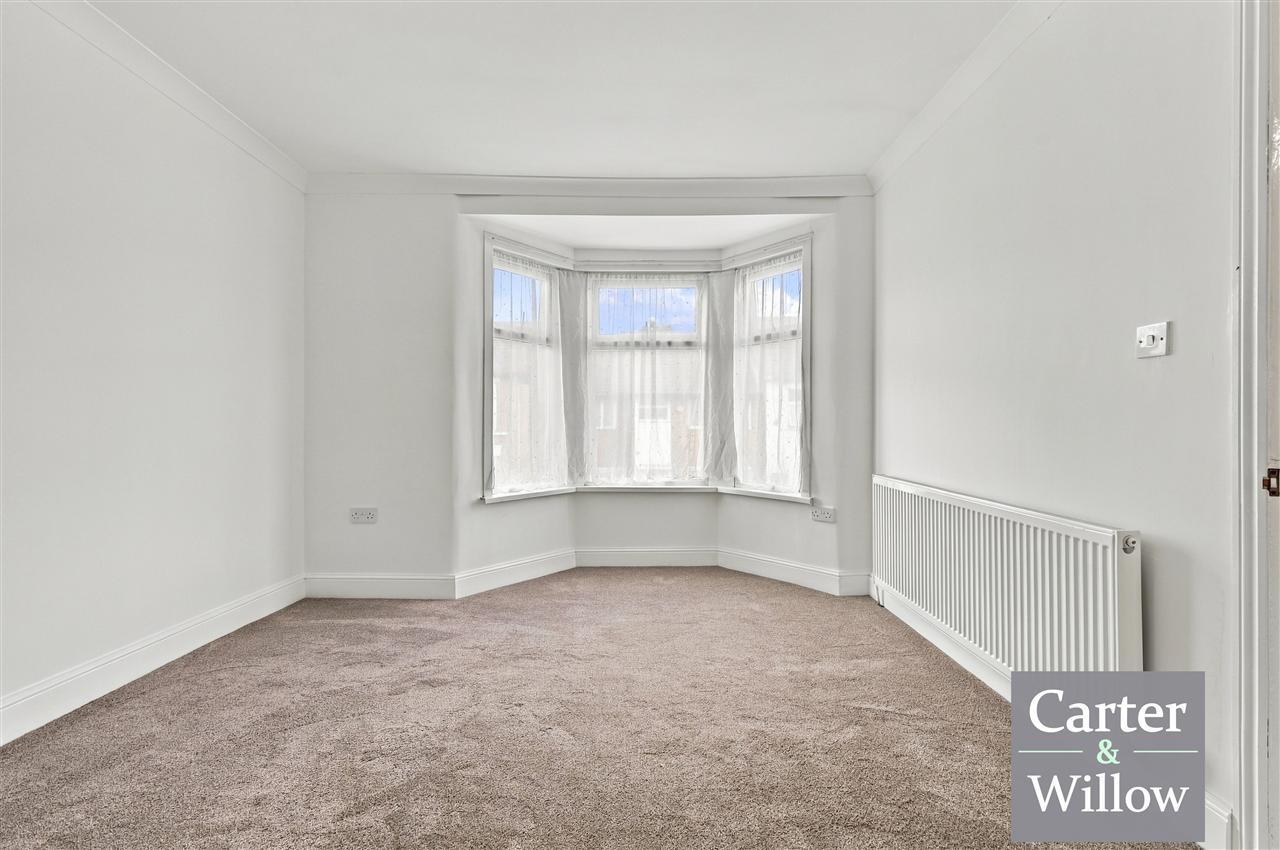 Sparsholt Road, Barking, Essex Image 13