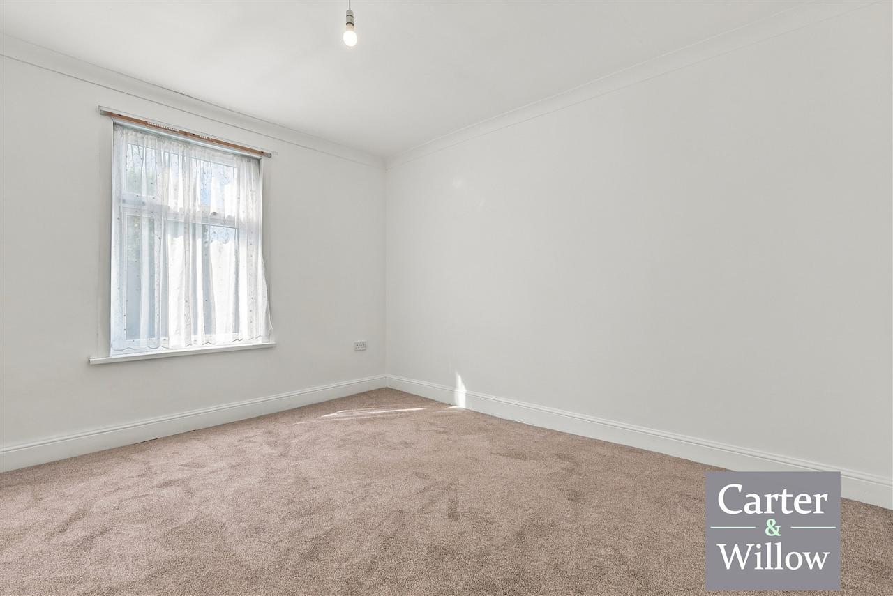 Sparsholt Road, Barking, Essex Image 15