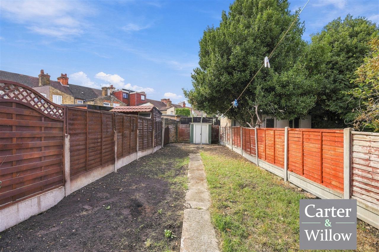 Sparsholt Road, Barking, Essex Image 21