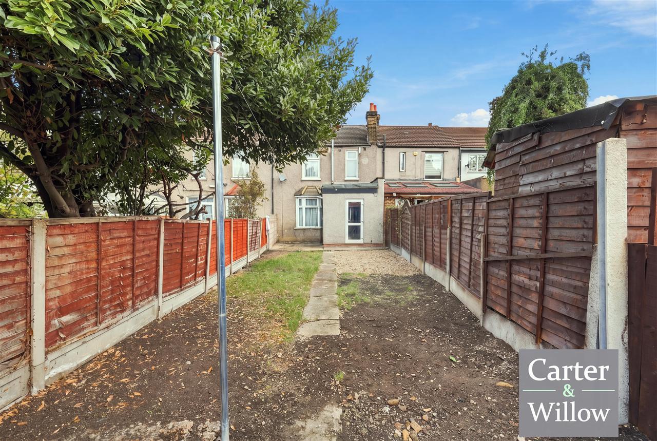 Sparsholt Road, Barking, Essex Image 23