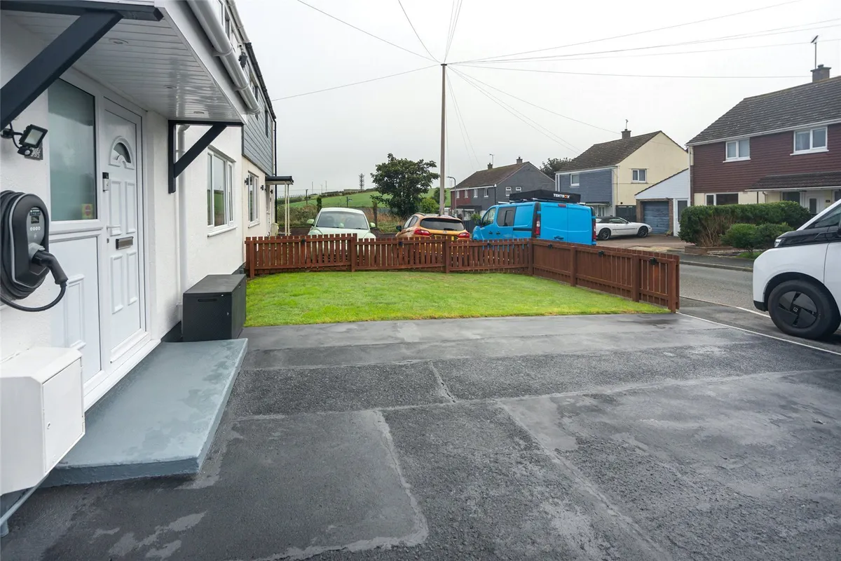 Dol Eithin, Caergeiliog, Holyhead, Isle of Anglesey, LL65