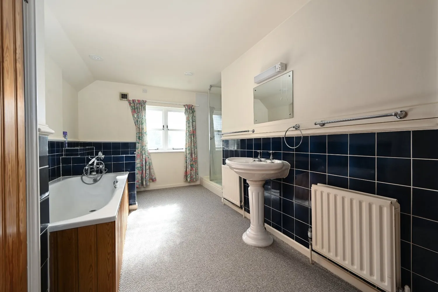 North Lane, West Hoathly, RH19 photo 23