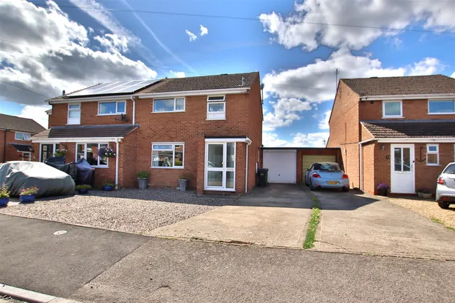 Plantation Crescent