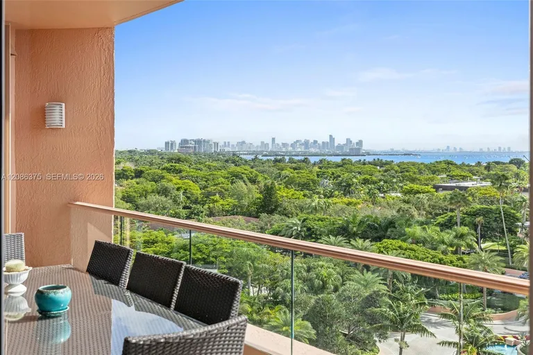 60 Edgewater Dr, Coral Gables, FL 33133