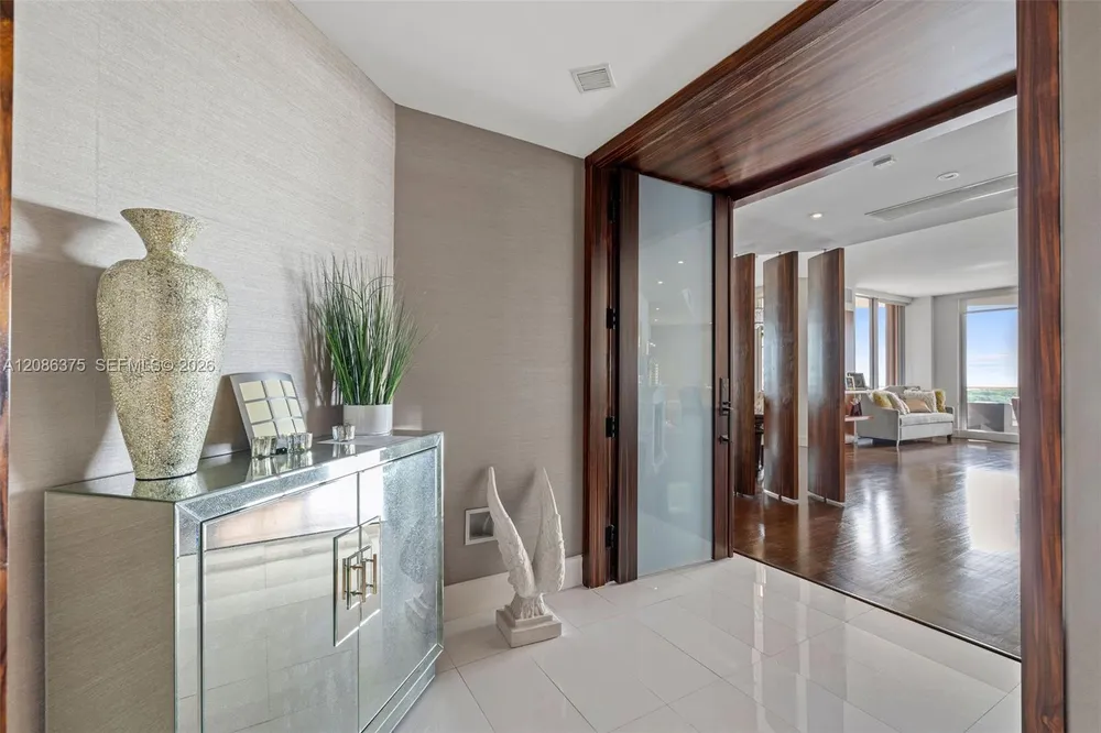 60 Edgewater Dr, Coral Gables, FL 33133