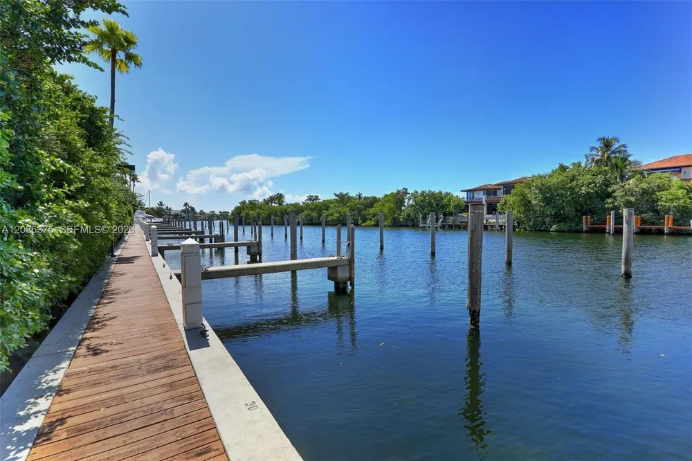 60 Edgewater Dr, Coral Gables, FL 33133