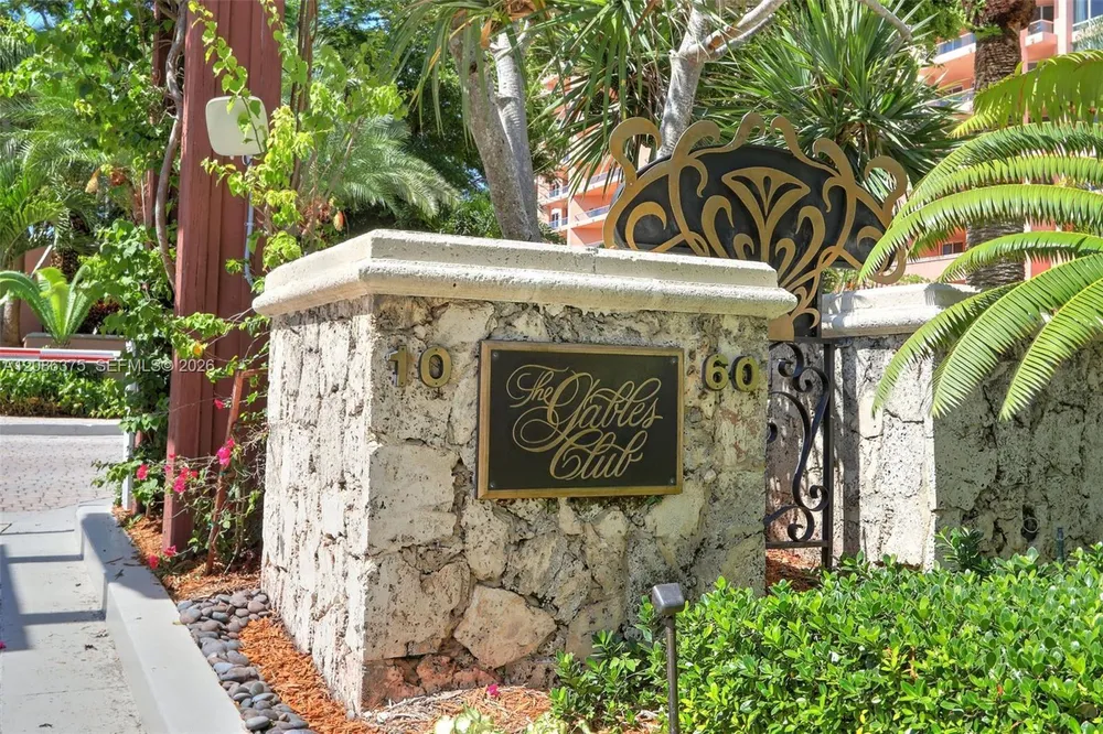 60 Edgewater Dr, Coral Gables, FL 33133