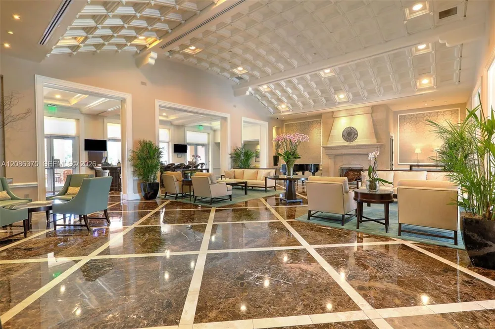 60 Edgewater Dr, Coral Gables, FL 33133