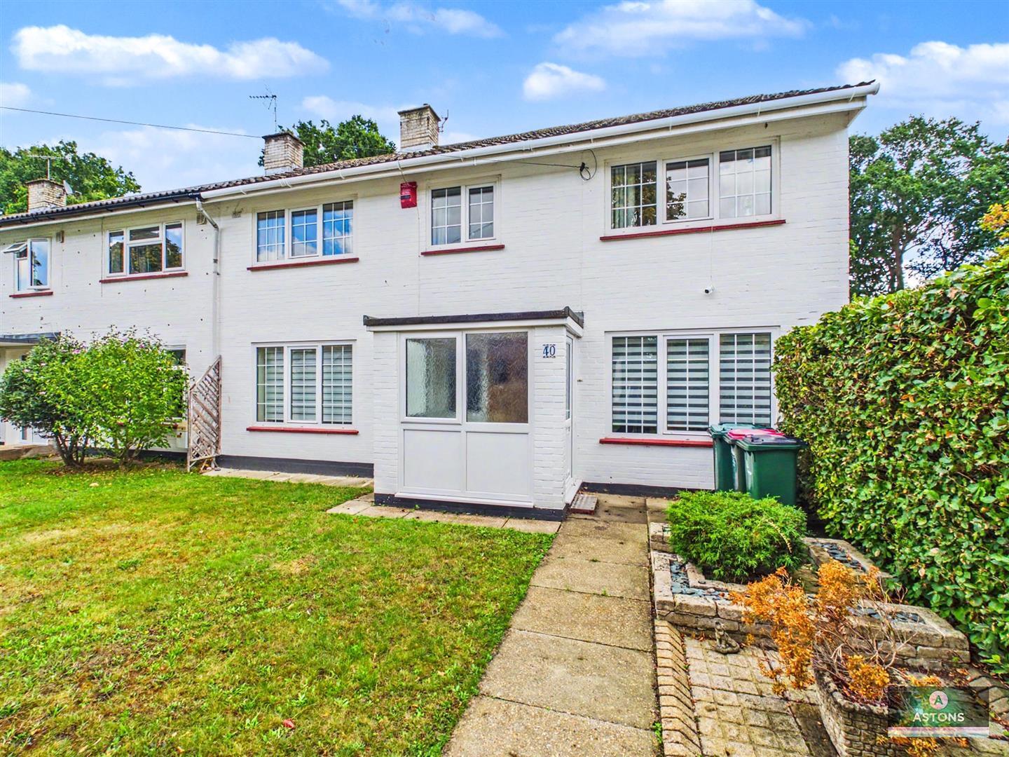 Punch Copse Road, Three Bridges Image 1