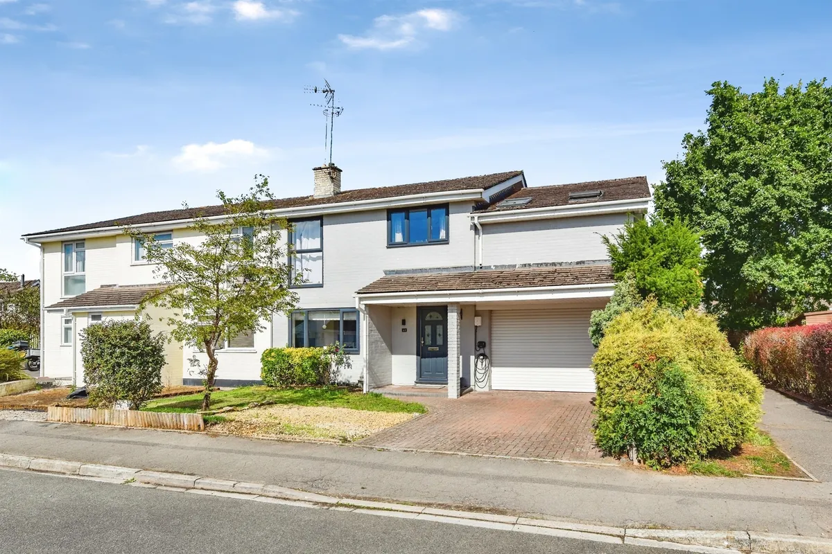 Cowley Way, Sutton Benger, Chippenham