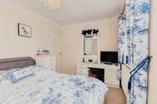 Firdale Avenue, Rushden
