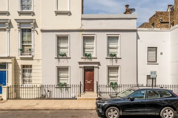 Clarendon Street, London, SW1V photo 1