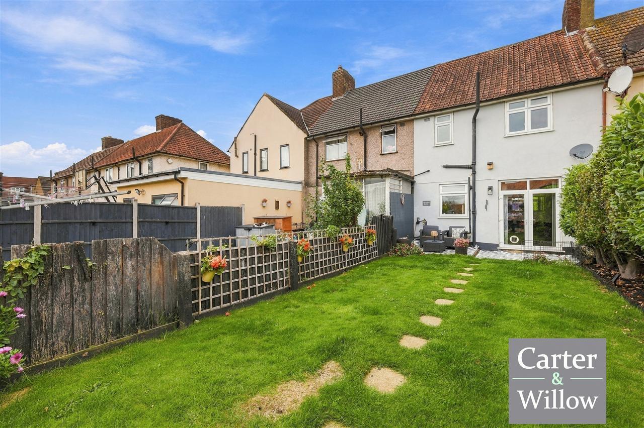 Winmill Road, Essex Image 19