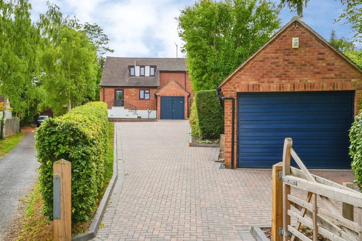 Broadway, Harwell, Didcot