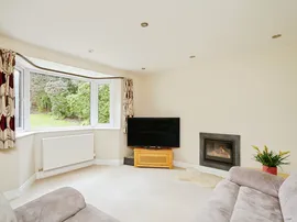 Broadway, Harwell, Didcot thumb 3