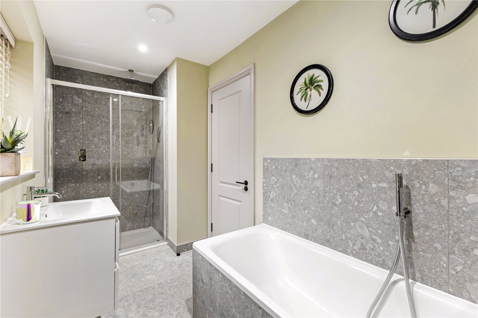 Highfields, Leatherhead Road, Bookham, Surrey, KT23 Image 10