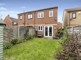 Mulberry Close, Stotfold, HITCHIN photo