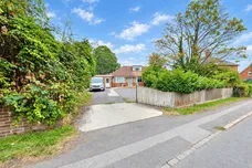Hyde End Road, Spencers Wood, Reading