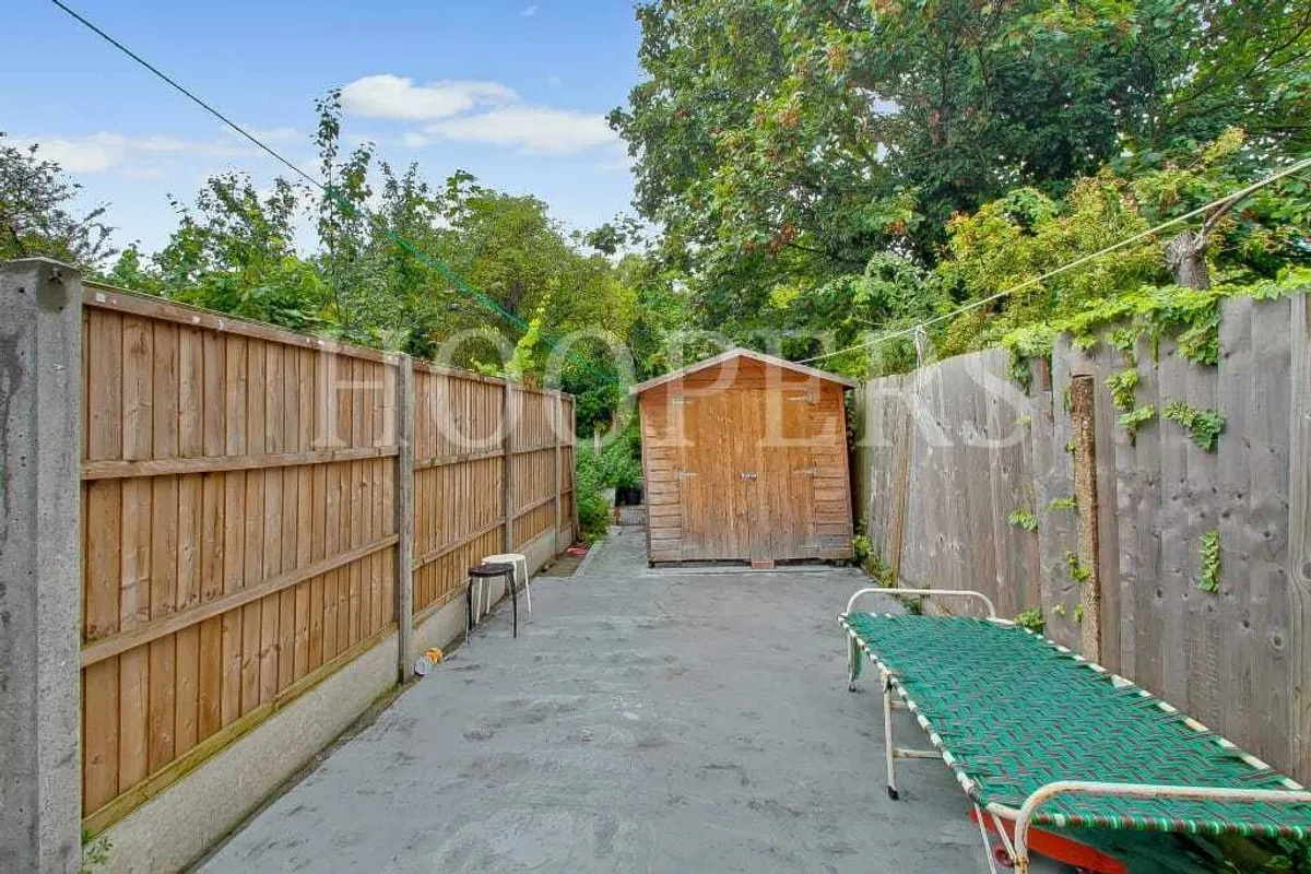 Southview Avenue, London, NW10
