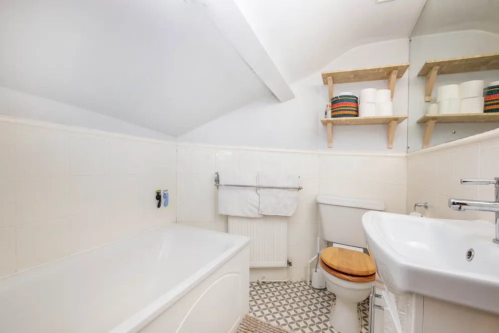 Oak Hill Road, Surbiton, KT6 photo 7