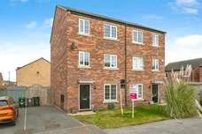 Heatherfields Crescent, New Rossington, DONCASTER