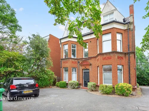 Parklands, Surbitonphoto