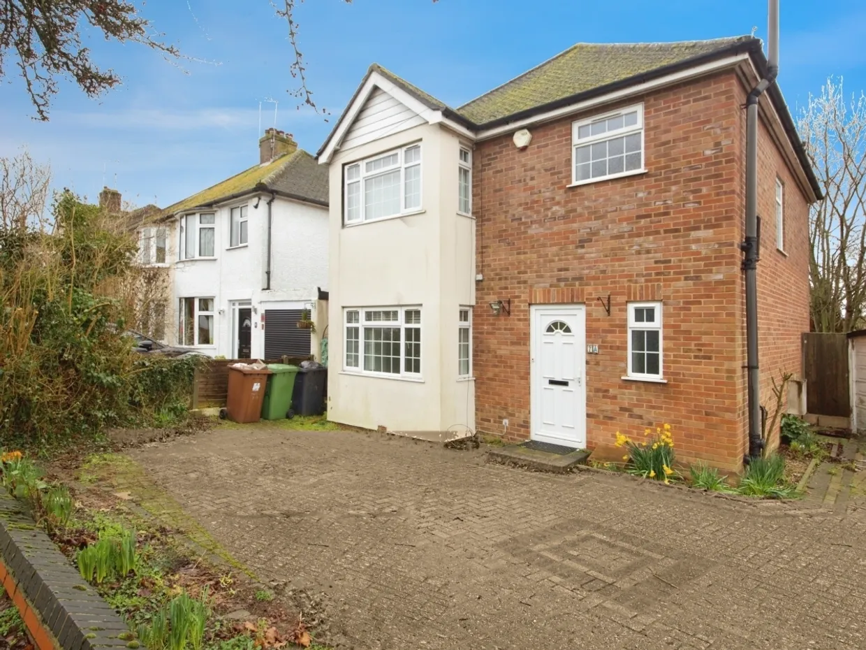 Auckland Road Potters Bar EN6 photo 1