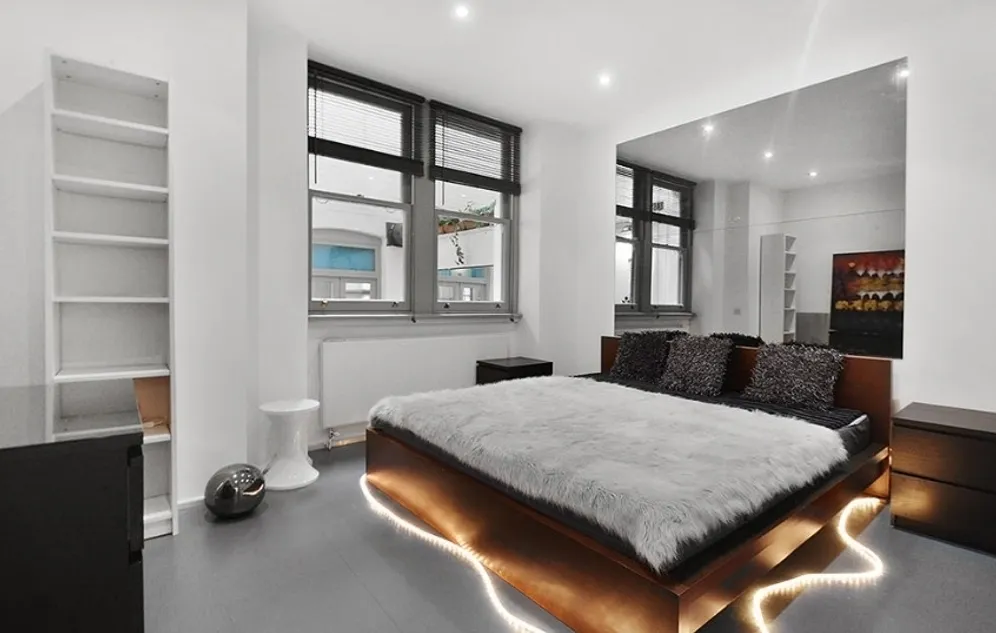 Bramham Gardens Earls Court SW5 photo 3