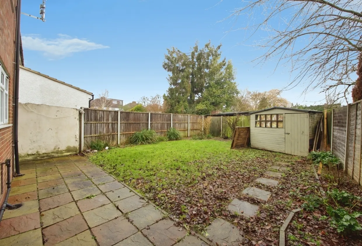 Auckland Road Potters Bar EN6 photo 20