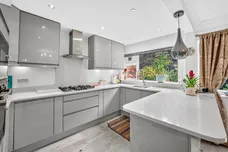 Gavina Close, MORDEN