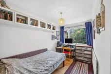 Gavina Close, MORDEN