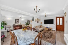 Gavina Close, MORDEN