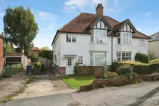 Lexham Gardens, Amersham