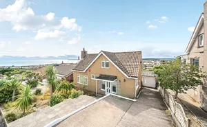 Dolphin Crescent, Paignton, Devon, TQ3 photo