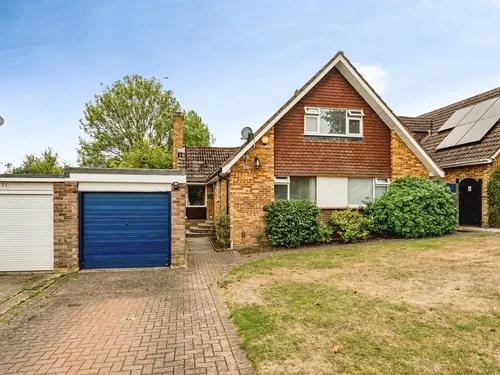 Dove House Crescent, Sloughphoto