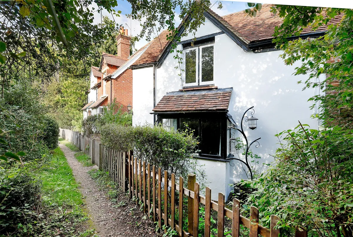 Horsham Road, Mid Holmwood, Dorking, Surrey, RH5