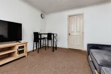 Oliver Close, Rushden