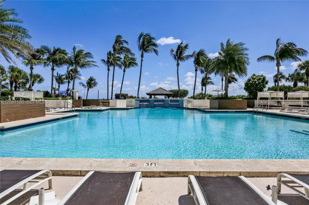 4775 Collins Ave, Miami Beach, FL 33140