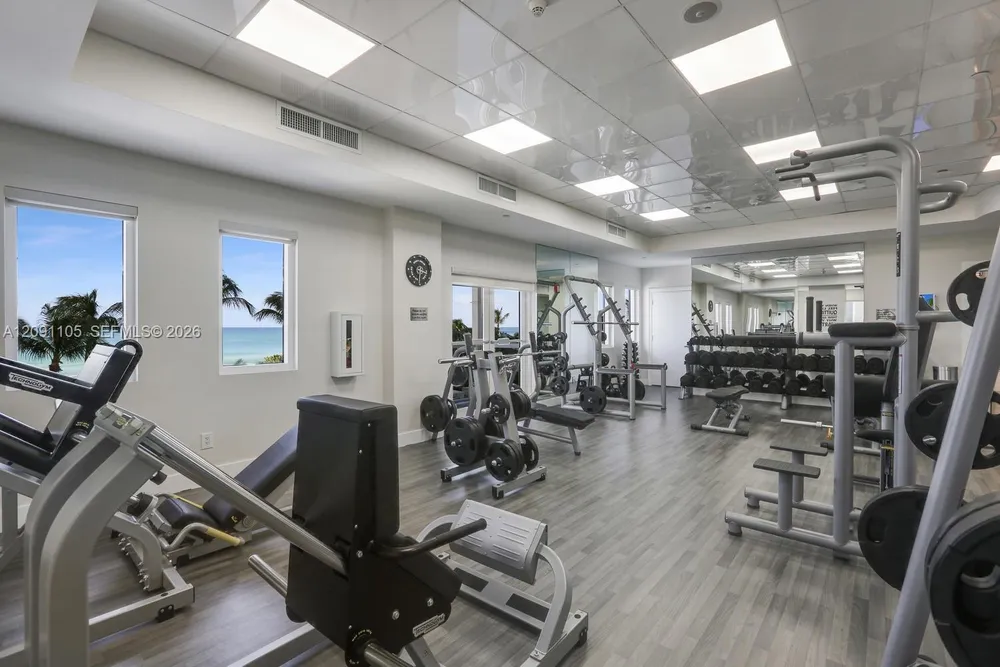 4775 Collins Ave, Miami Beach, FL 33140