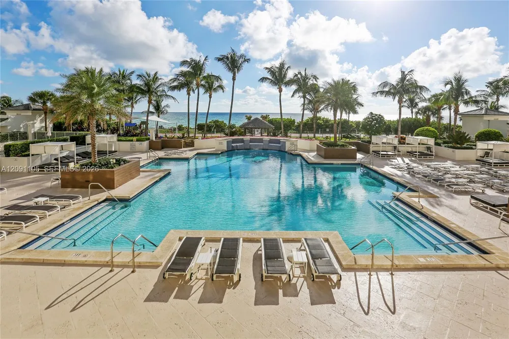 4775 Collins Ave, Miami Beach, FL 33140