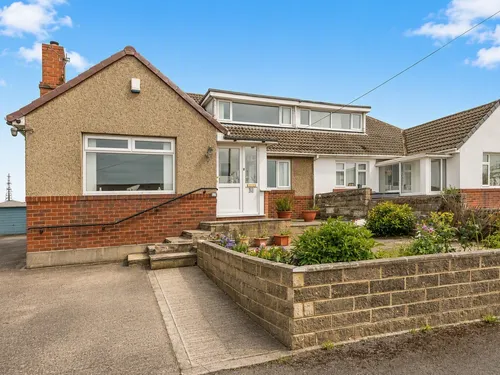 West Lodge Crescent, Ainley Top, Huddersfieldphoto