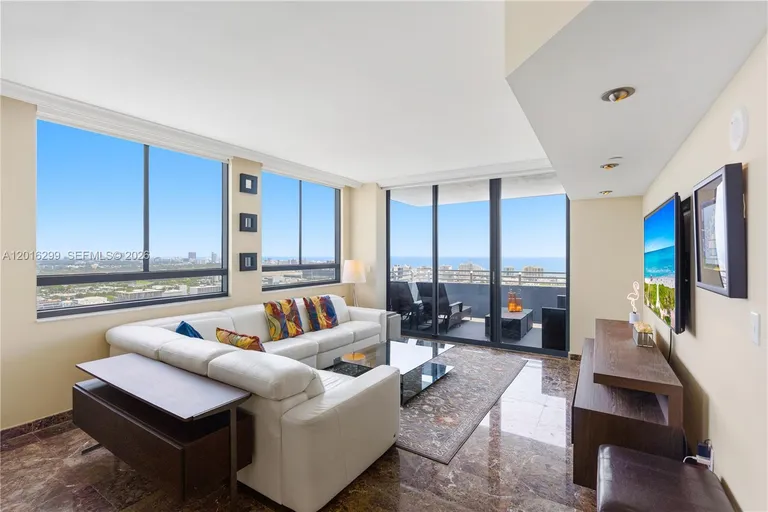 1330 West Ave, Miami Beach, FL 33139