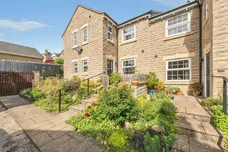 Gardeners Walk, Skelmanthorpe, Huddersfield
