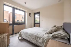 Pipit Drive, London, SW15 photo 6