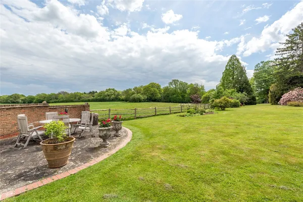 Red Lane, Dorking, RH5 photo 9