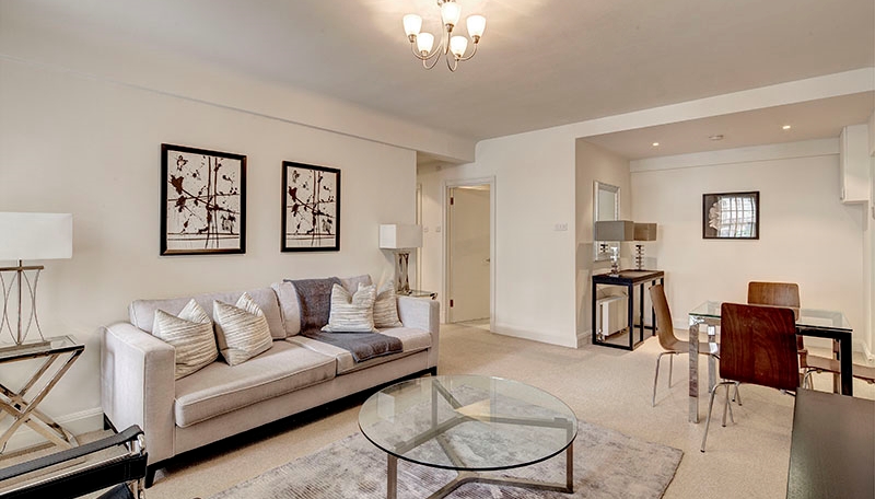 2 Bedroom Apartment To Let  Fulham Road  SW3 Image 1