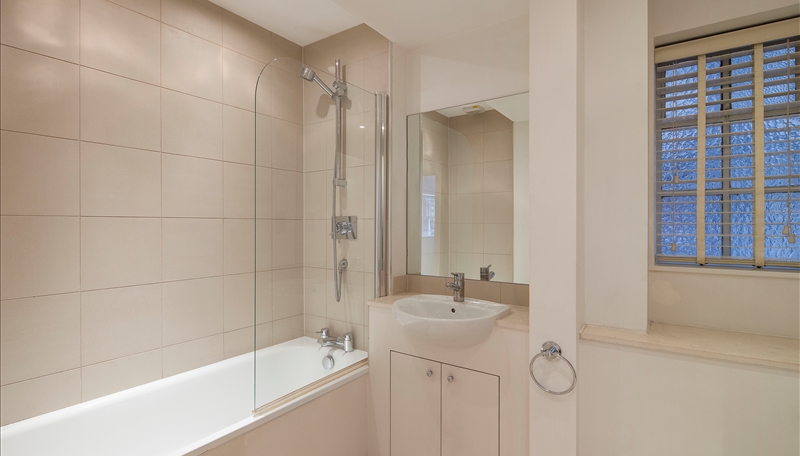 2 Bedroom Apartment To Let  Fulham Road  SW3 Image 6