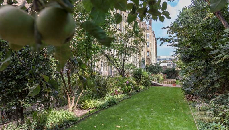 2 Bedroom Apartment To Let  Fulham Road  SW3 Image 8
