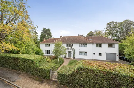 Hockering Road, Woking, GU22